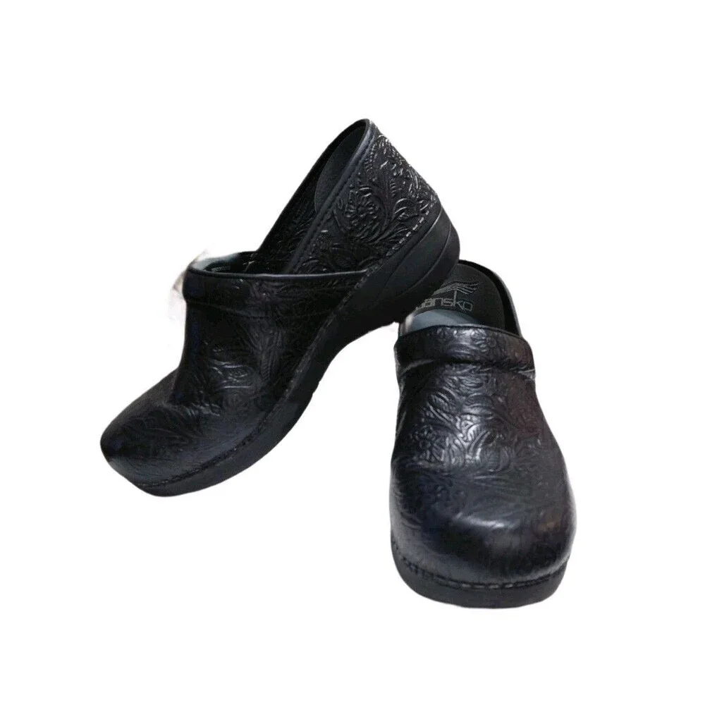 DANSKO XP 2.0 Professional Black Tooled Leather Clogs Size 9 Comfort Shoes